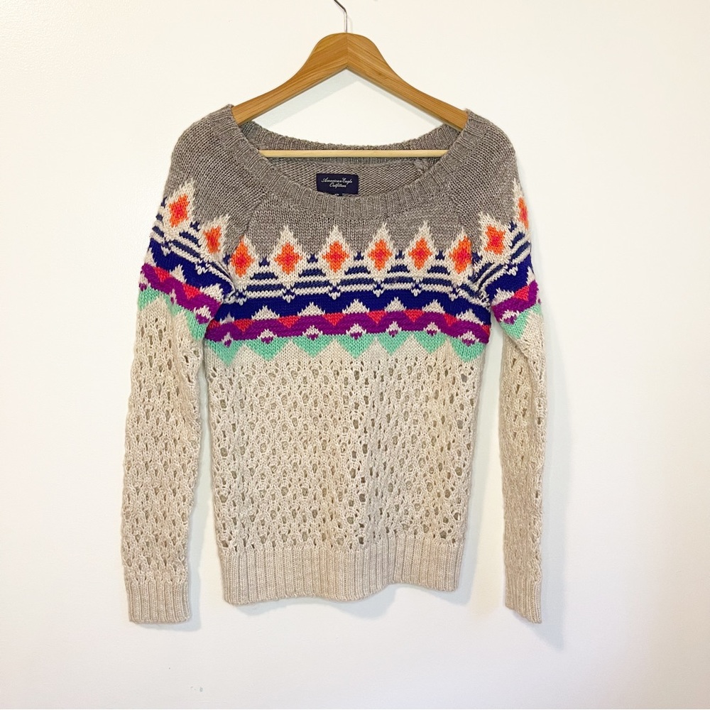 American Eagle Outfitters Sweater Size Medium